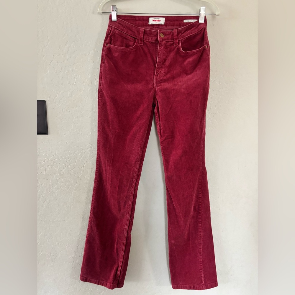 Wrangler High Rise Bold Boot Corduroy Jeans Women’s 4 Burgundy Red Bootcut
